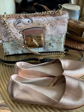 Aldo bag and size 6 flats